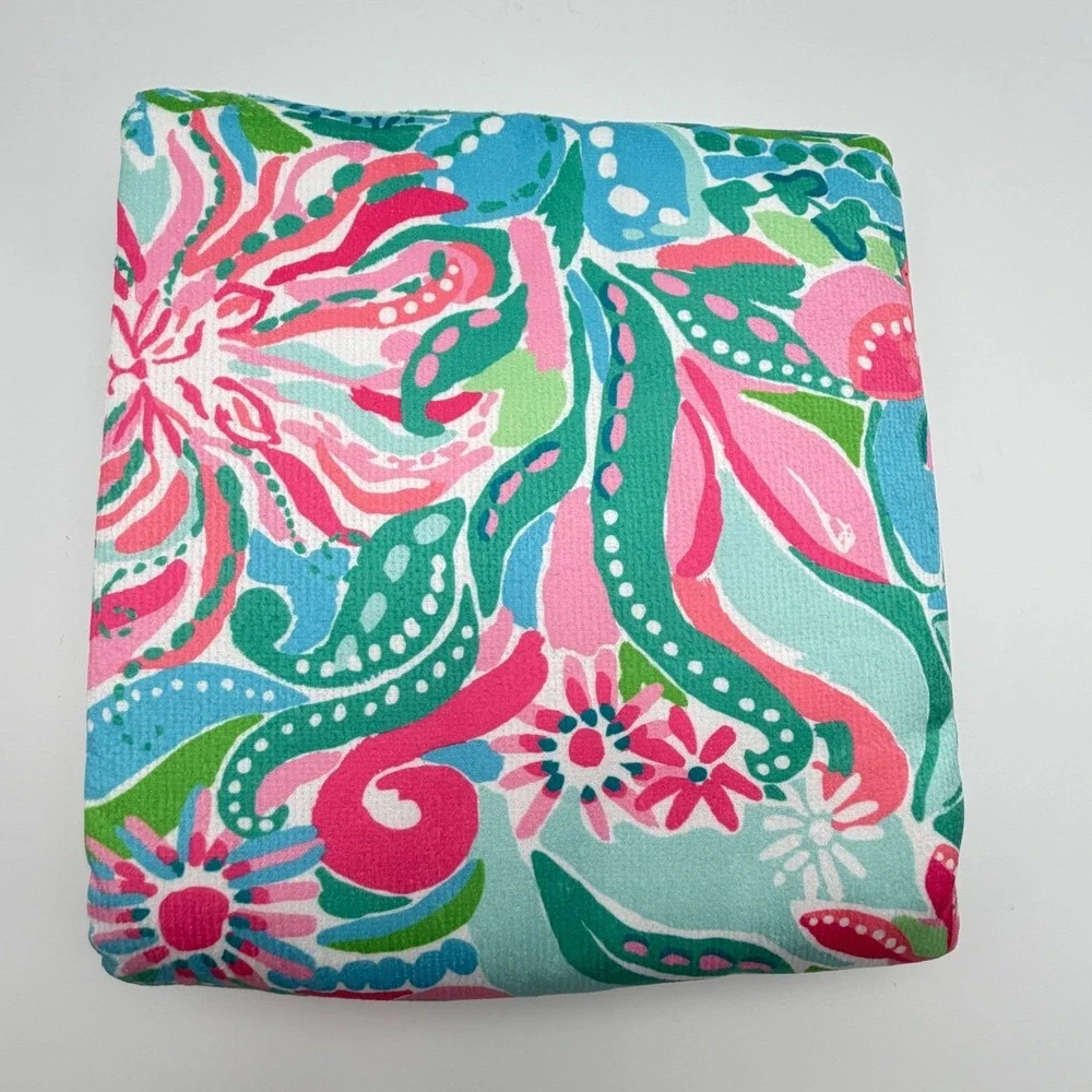 Lilly Pulitzer lounge towel